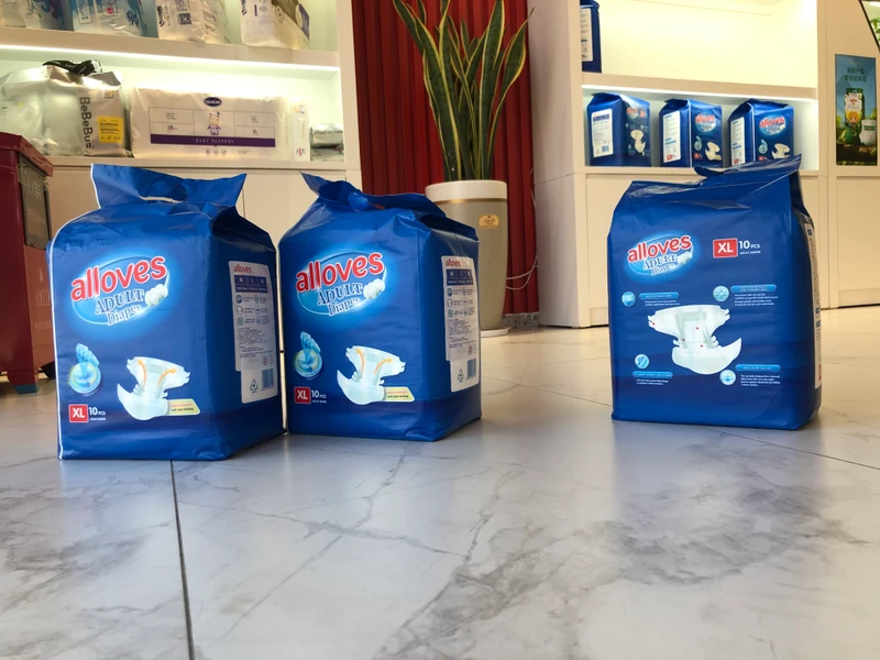 Disposable-Adult-Diapers-Sanitary-Napkin-Diaper-Super-Dry-Cleaning-Adult-Underwear-Incontinence Disposable Adult Diapers Sanitary Napkin Diaper Super Dry Cleaning Adult Underwear Incontinence